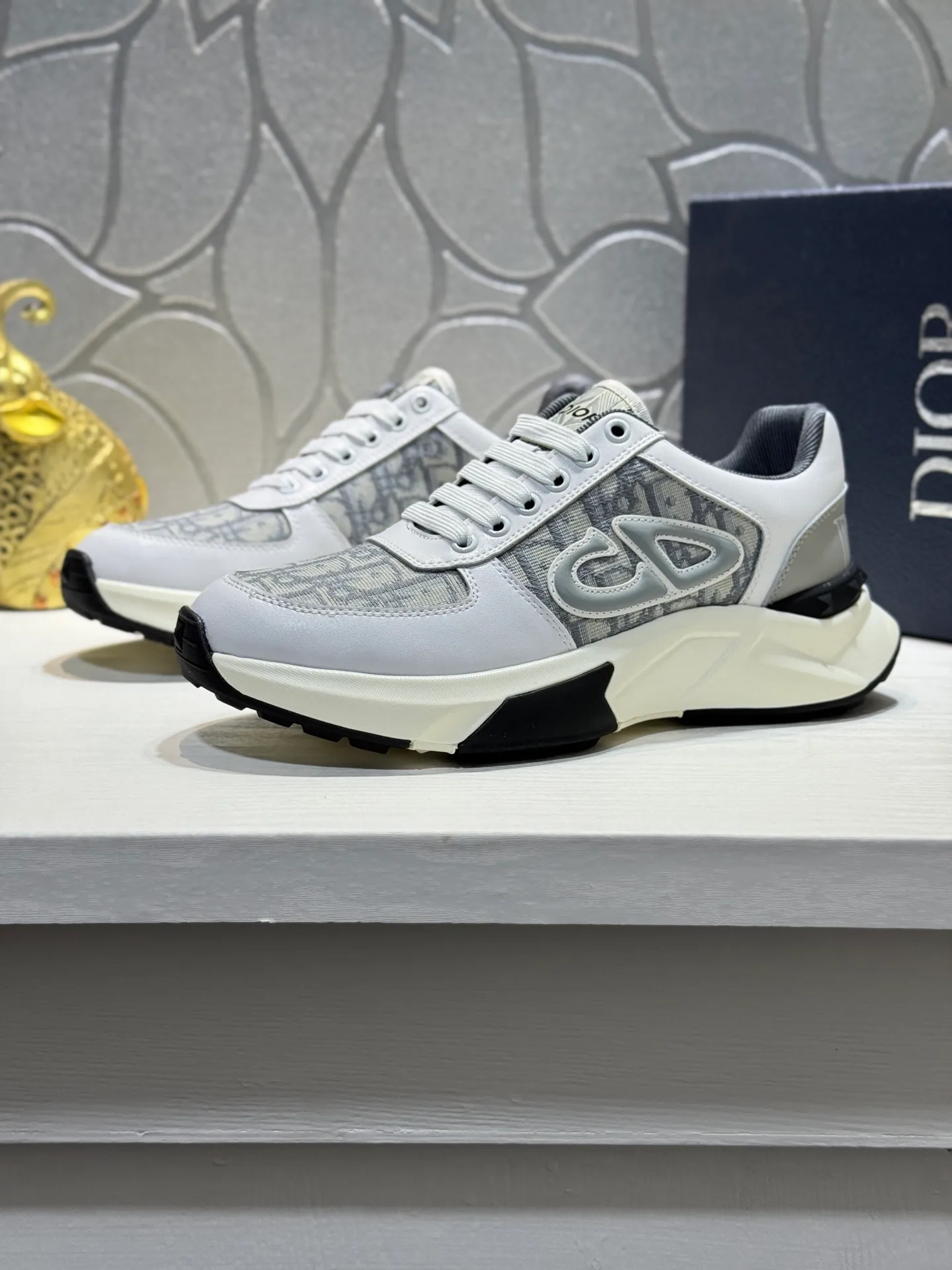 Men's shoes 💰440 [New style] 🐞🐞Original quality! Dior🔥Christan Dior (Dior) hot style [new style]⚠⚠️Top purchasing agent🔍🔍Men's HK counters are on sale simultaneously. Sole: The original sole is specially provided by the original factory. The exclusive movable molded sole is super comfortable. The original factory follows the order. 🔍🔍The high-quality multi-color splicing design is exquisite and unique. 💪Details determine the quality. We only make shoes with care. You can enter and leave the counter at will. Welcome to compare 🇮🇹 Size: 38-44 (45 customized
